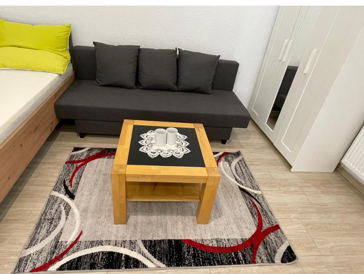 Studio Apartment Zentrum Рюссельхайм Экстерьер фото