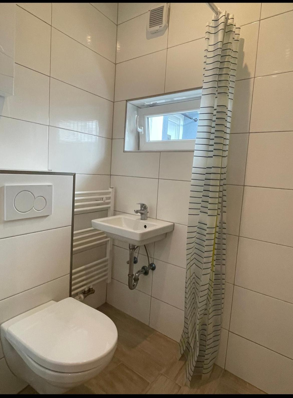 Studio Apartment Zentrum Рюссельхайм Экстерьер фото
